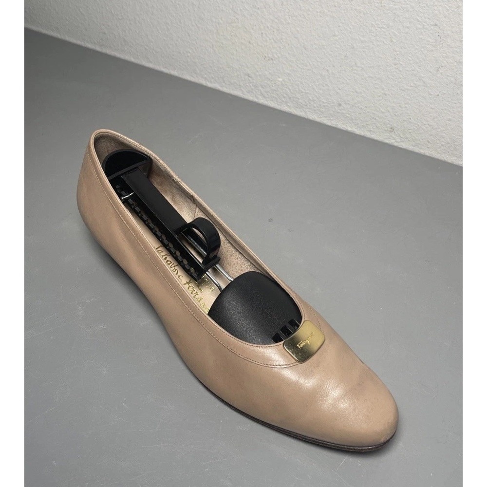 Vintage Salvatore Ferragamo Women's Nude Leather Pumps Shoes Size 10.5 B
